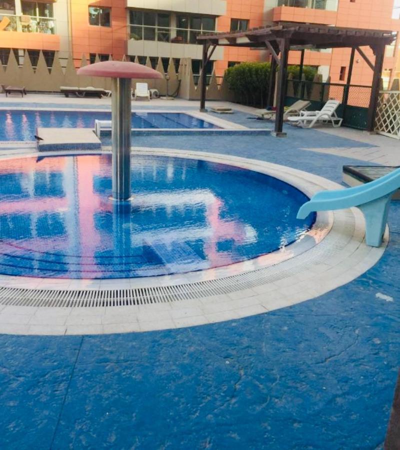 Nash Guest House Females Only Ντουμπάι Εξωτερικό φωτογραφία