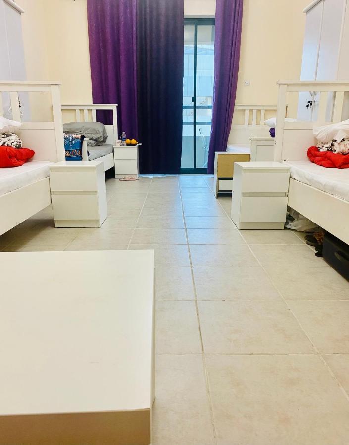 Nash Guest House Females Only Ντουμπάι Εξωτερικό φωτογραφία