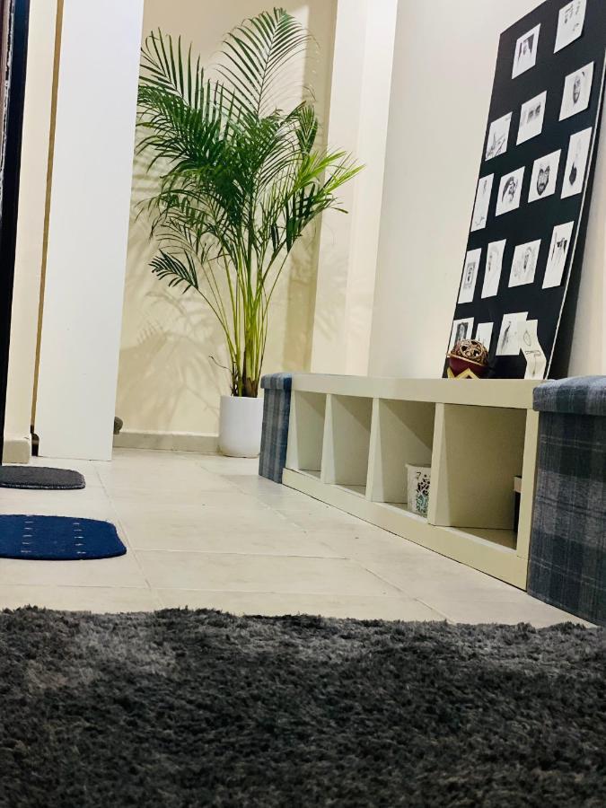 Nash Guest House Females Only Ντουμπάι Εξωτερικό φωτογραφία