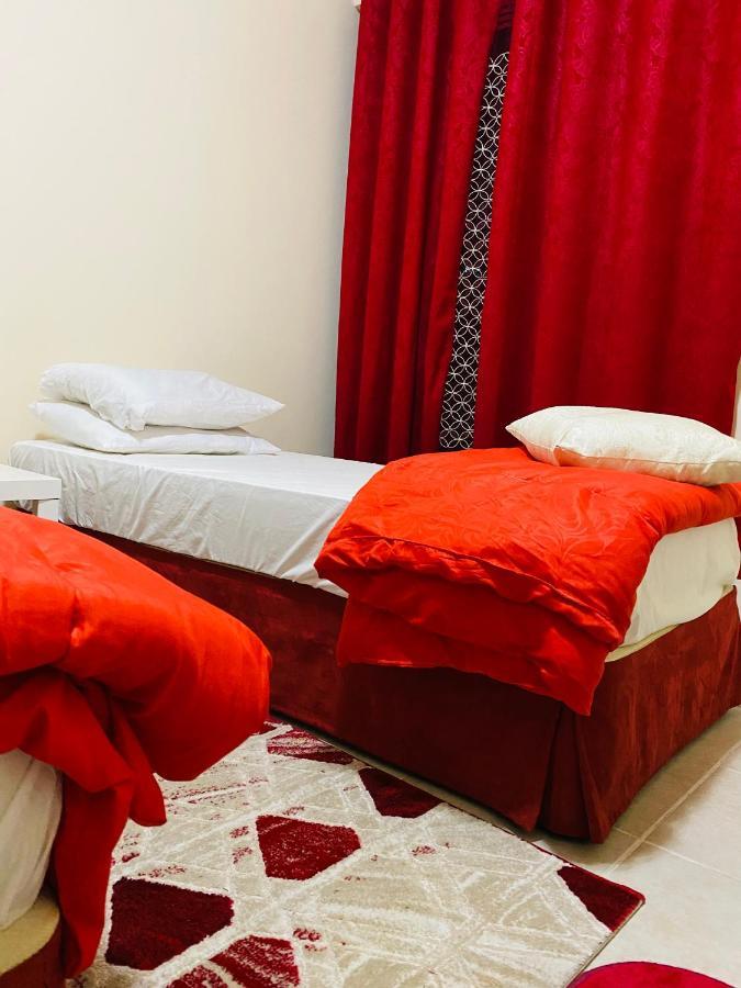 Nash Guest House Females Only Ντουμπάι Εξωτερικό φωτογραφία