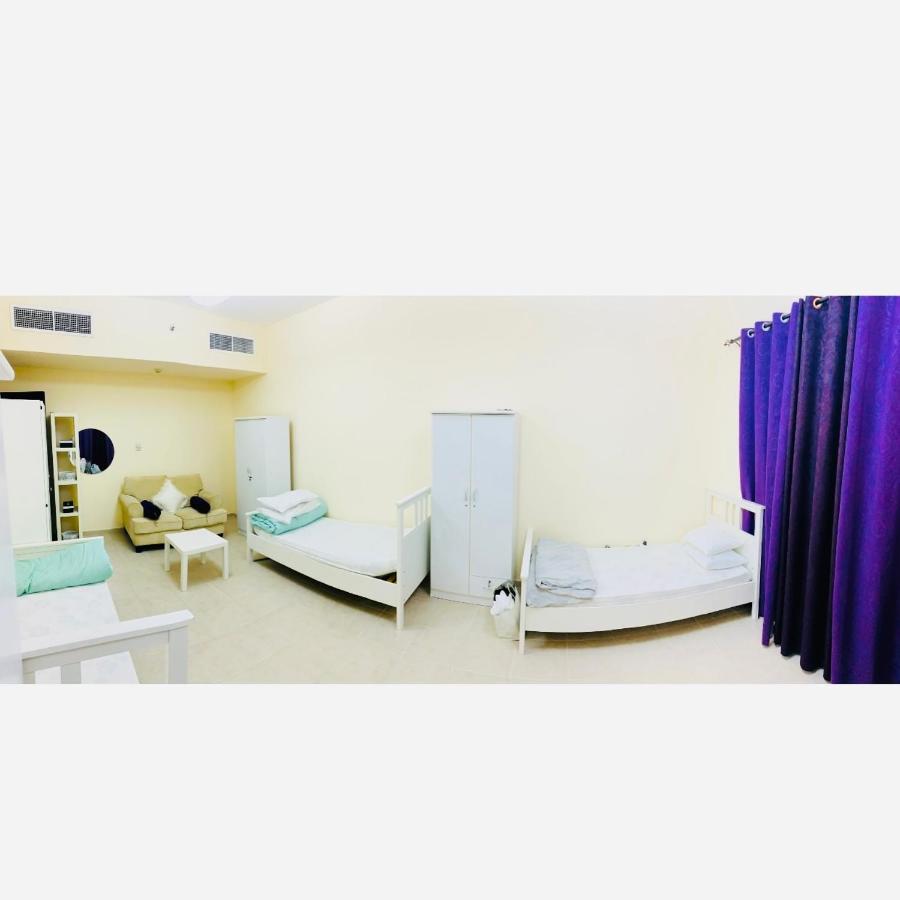 Nash Guest House Females Only Ντουμπάι Δωμάτιο φωτογραφία